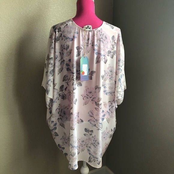 Show Me Your Mumu Peta Lace-Up Floral Tunic Top - Picture 6 of 6